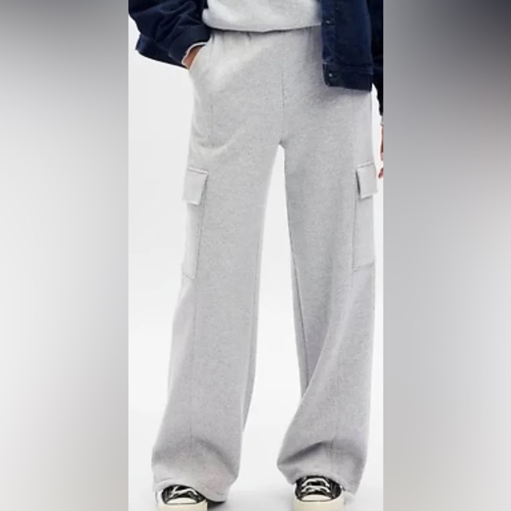 🌻3/$18 GAP Gray Wide Leg Sweatpants